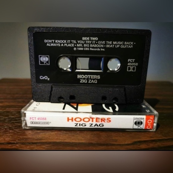 Hooters - Zig Zag - Cassette - VTG 1989 - Picture 2 of 2